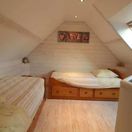 Modern Holiday In With Terrace Tatil Evi